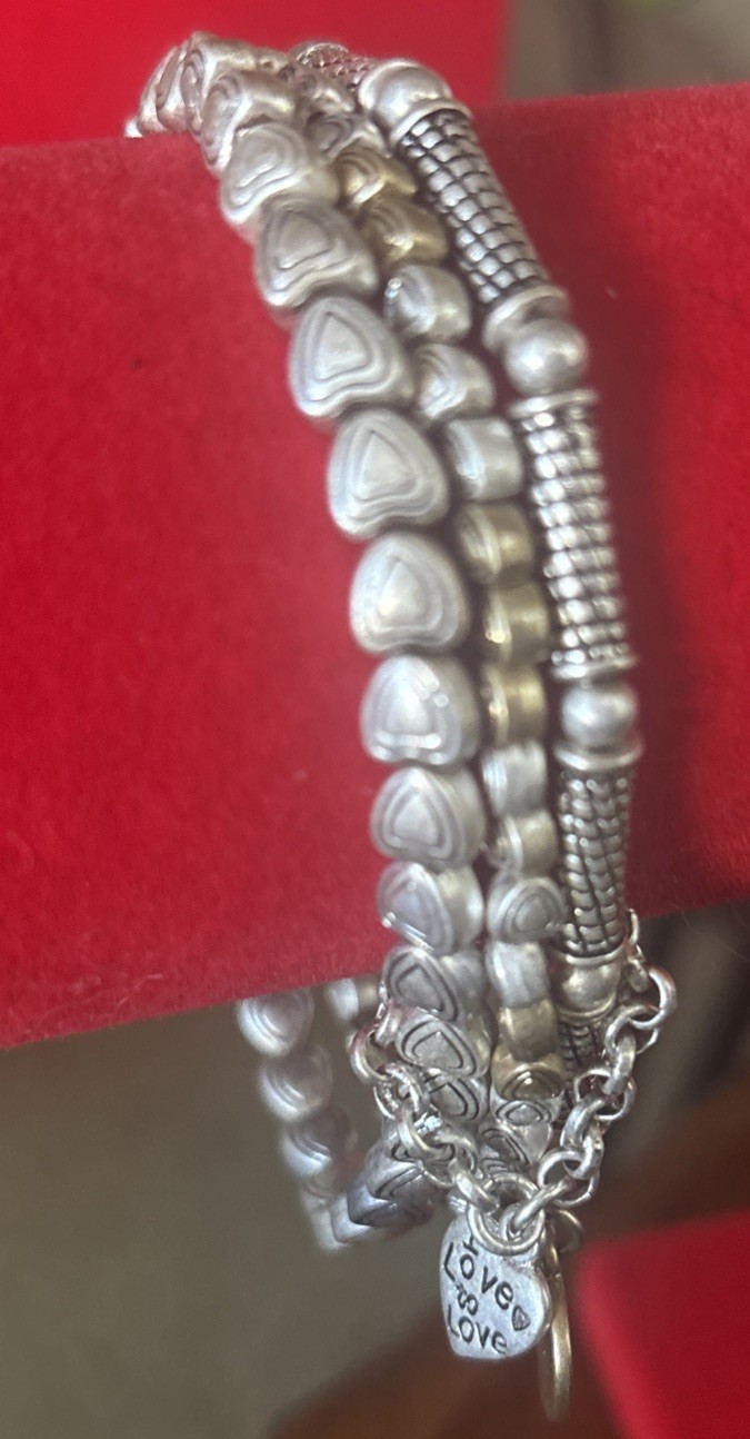 JESSICA SIMPSON Love To Love Charm Bracelet With Multi Strands 8”