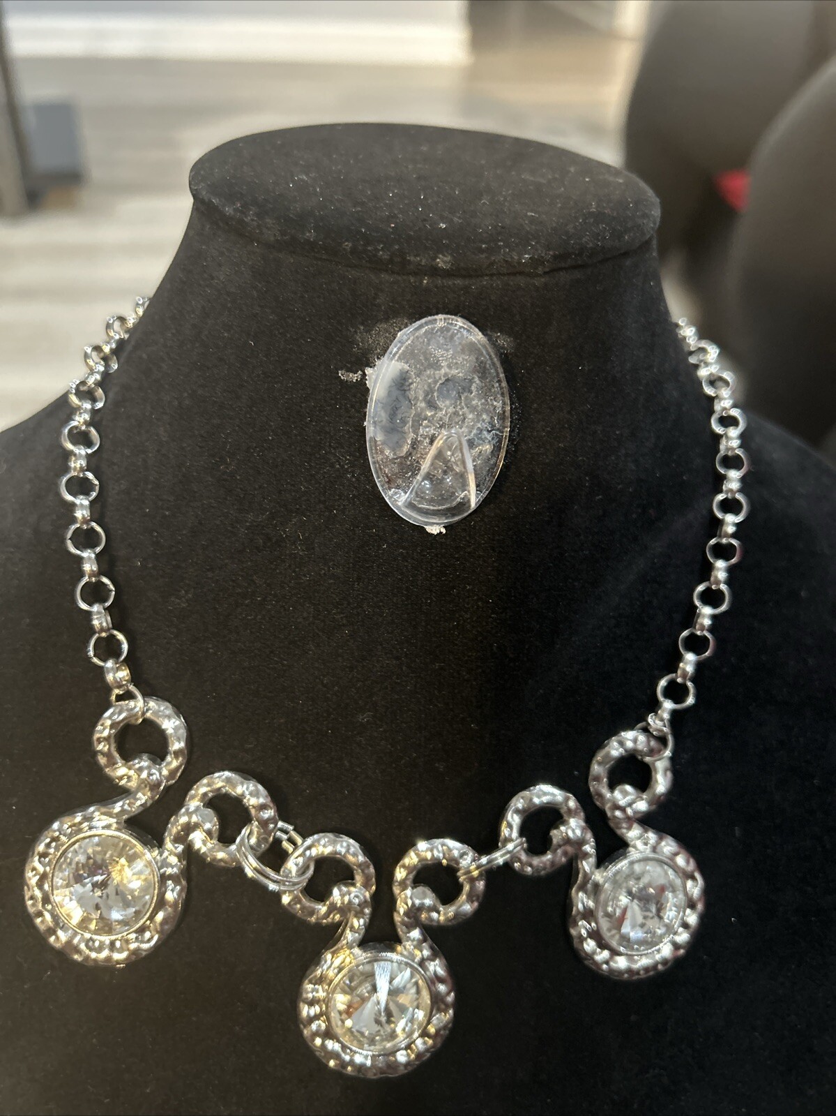 Large Rhinestone In Silver Hardware Necklace
