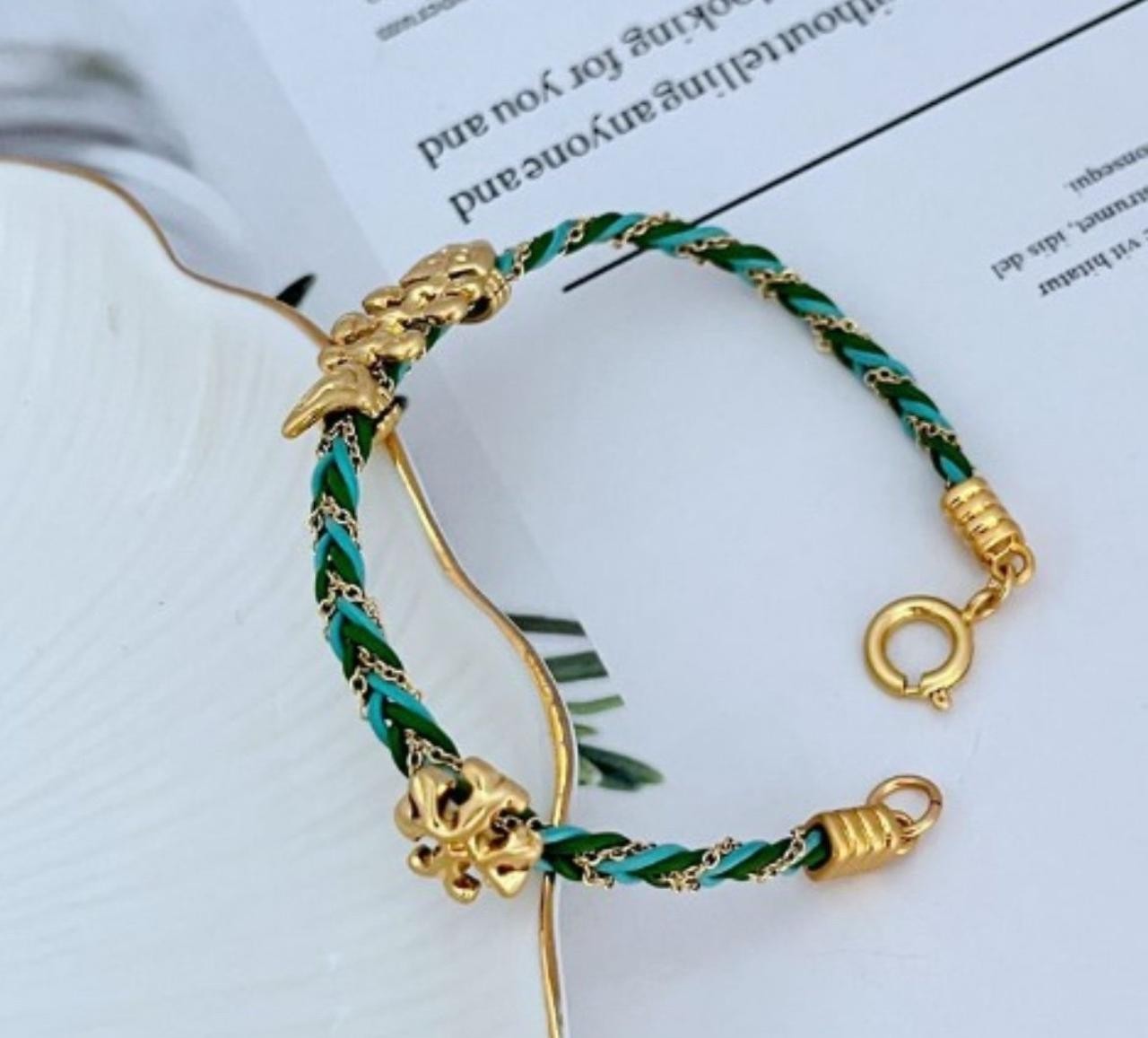 New Tory Green Fish Roop Bracelet with Jewelry Pouch Size:18cm