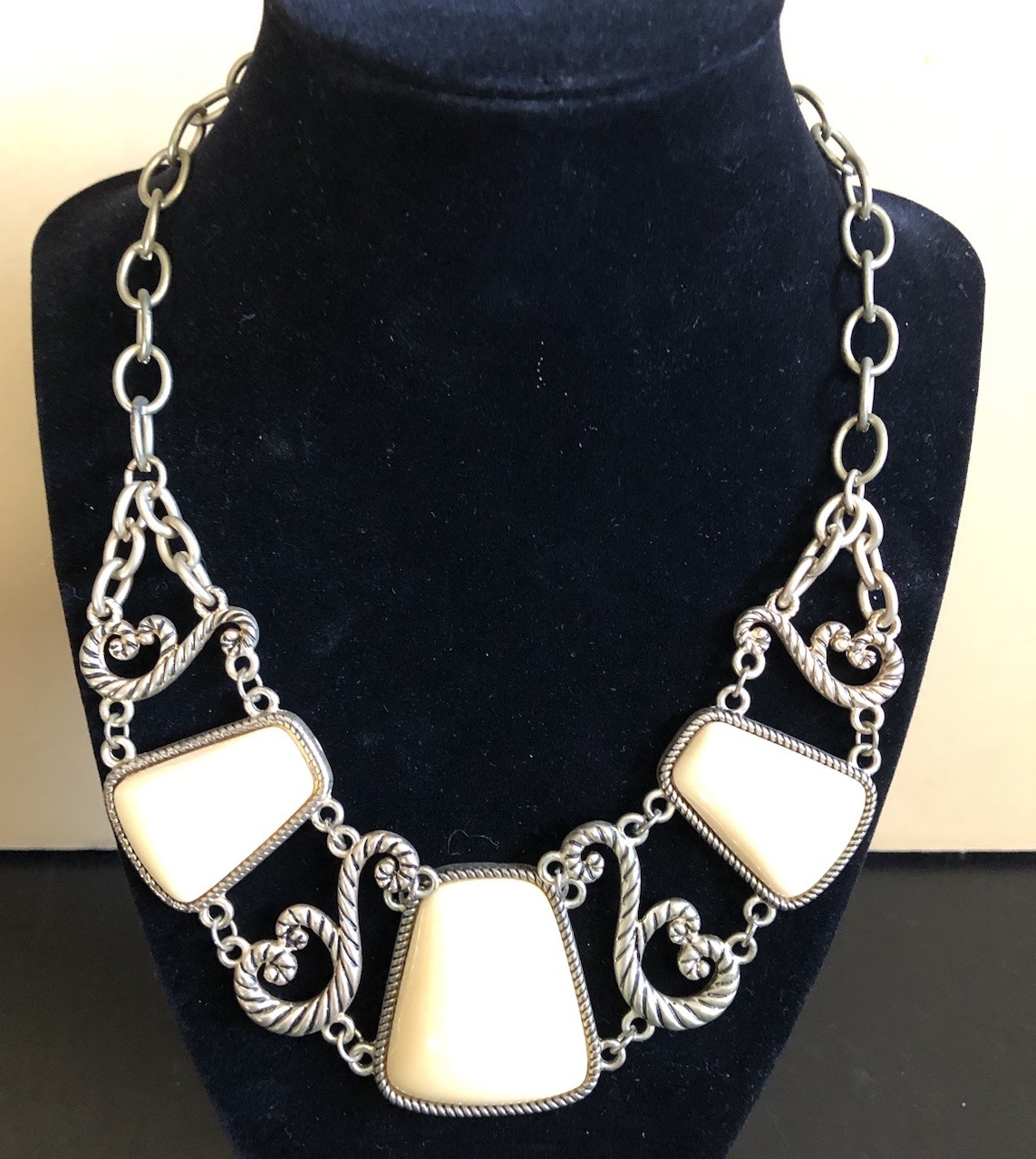 Beige Off-White Statement Necklace Brass Tone Metal Chain Link Lobster Clasp