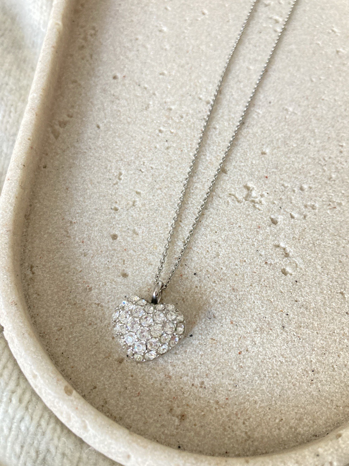 Jostens Silver Tone Crystal Puffy Heart Pendant Necklace Rhinestone Signed