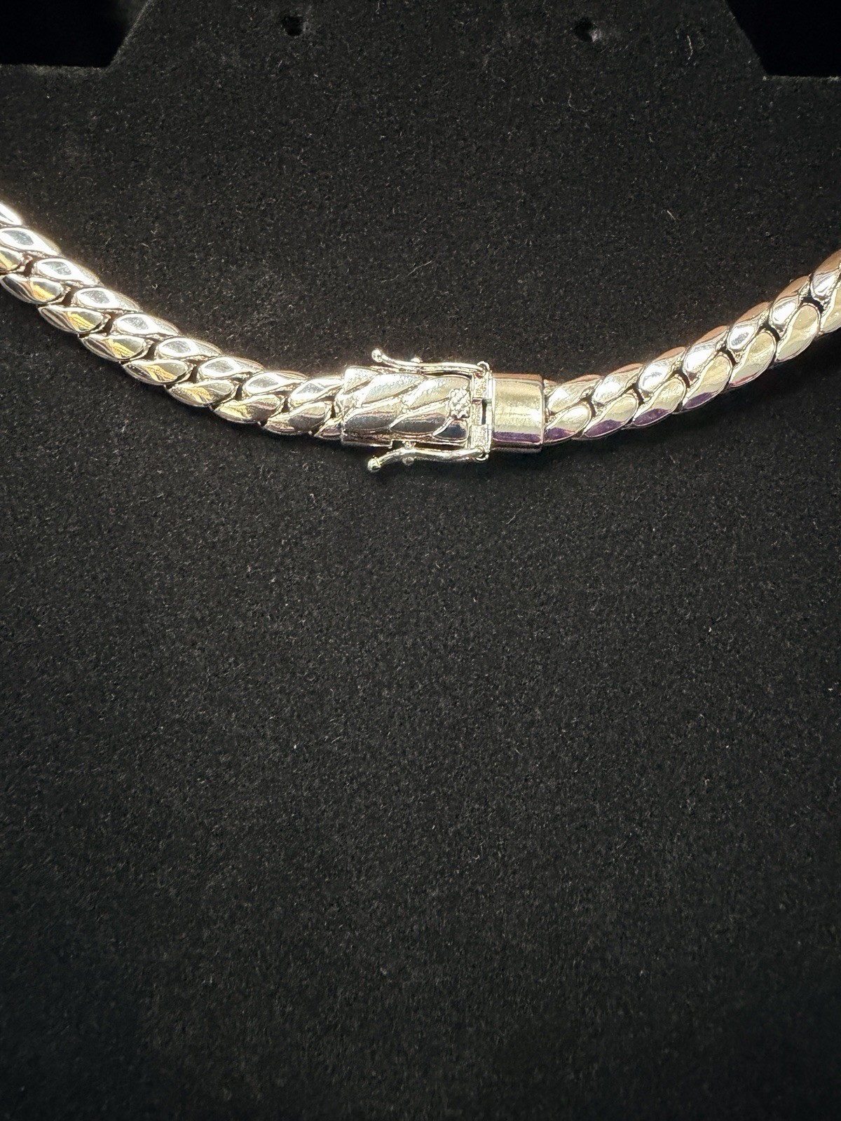 Miami Cuban 14K White Gold Filled 20in 8MM necklace w/Box Lock. BRAND NEW.