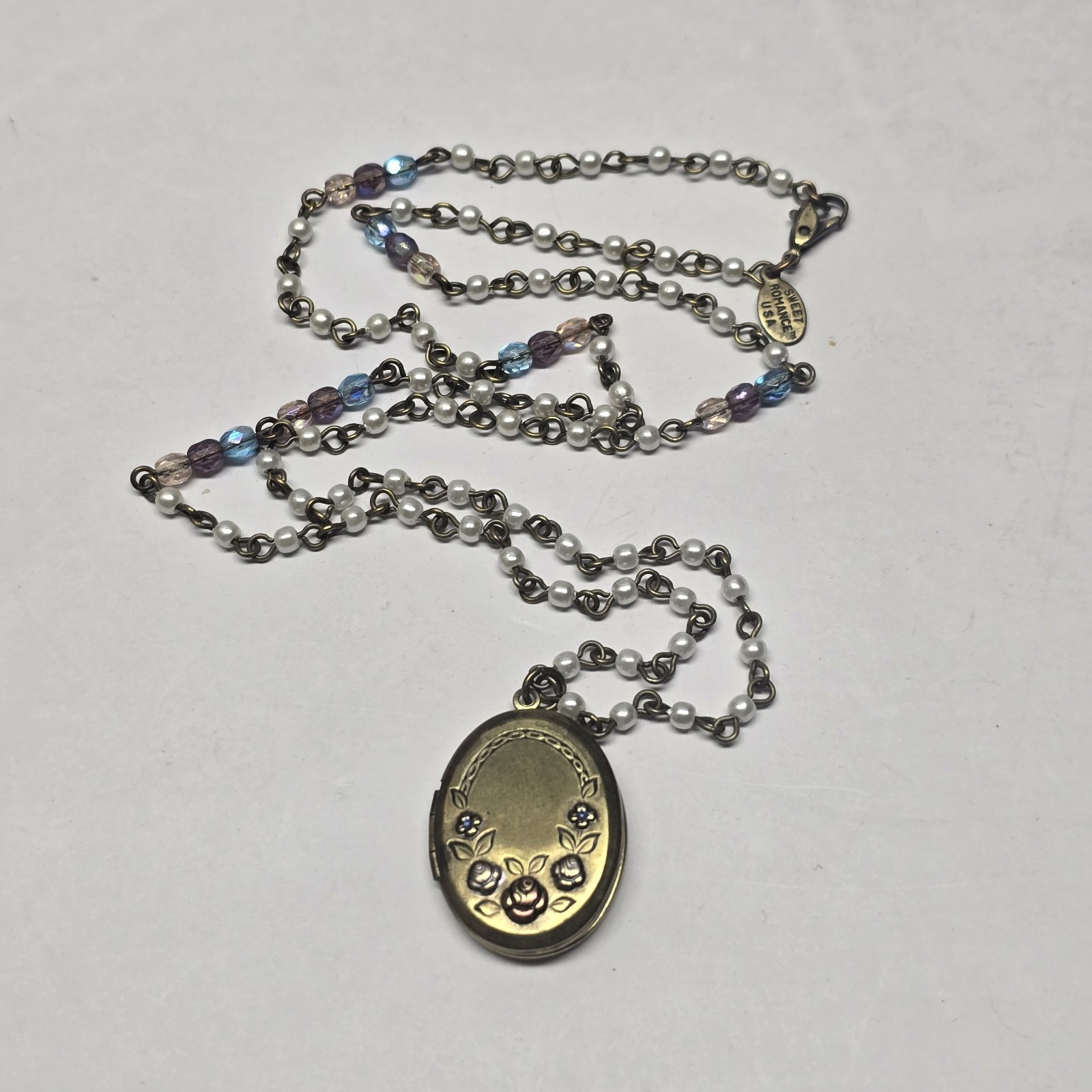 SWEET ROMANCE locket Necklace 24″