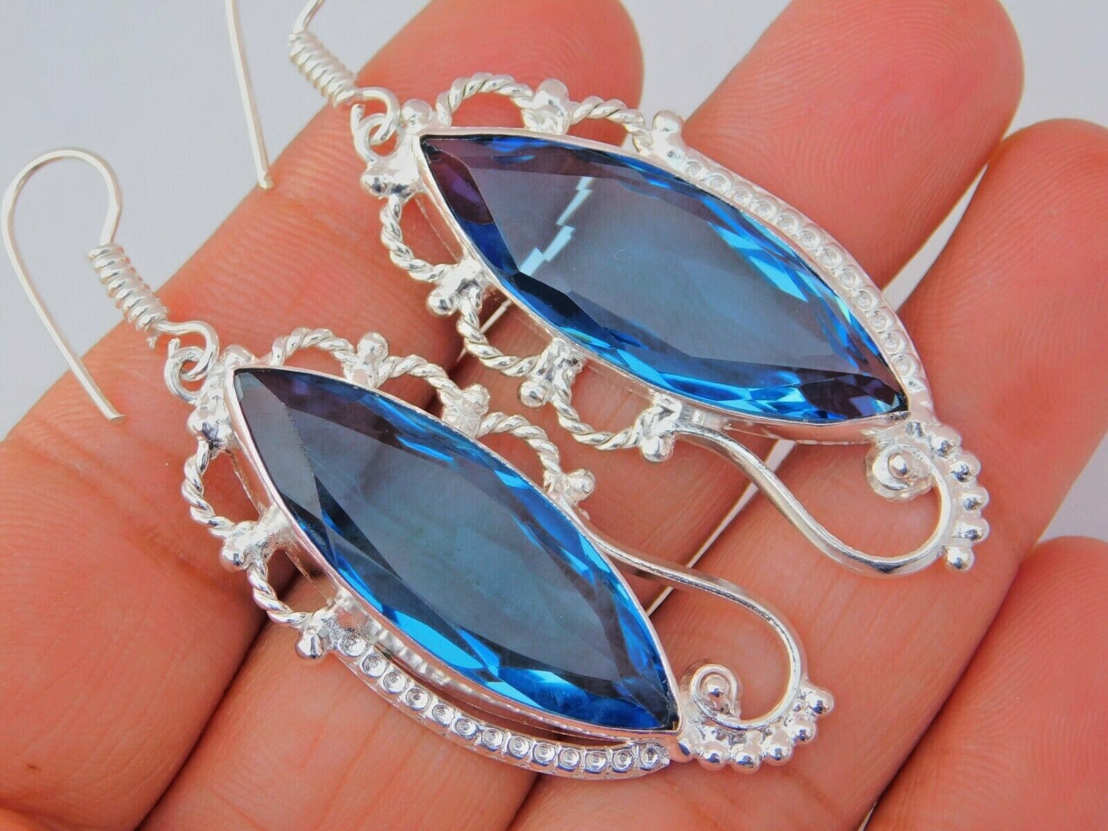 Perfect Valentine’s day Gift For Her ! Hydro London BT Qtz Tribal Brass Earrings