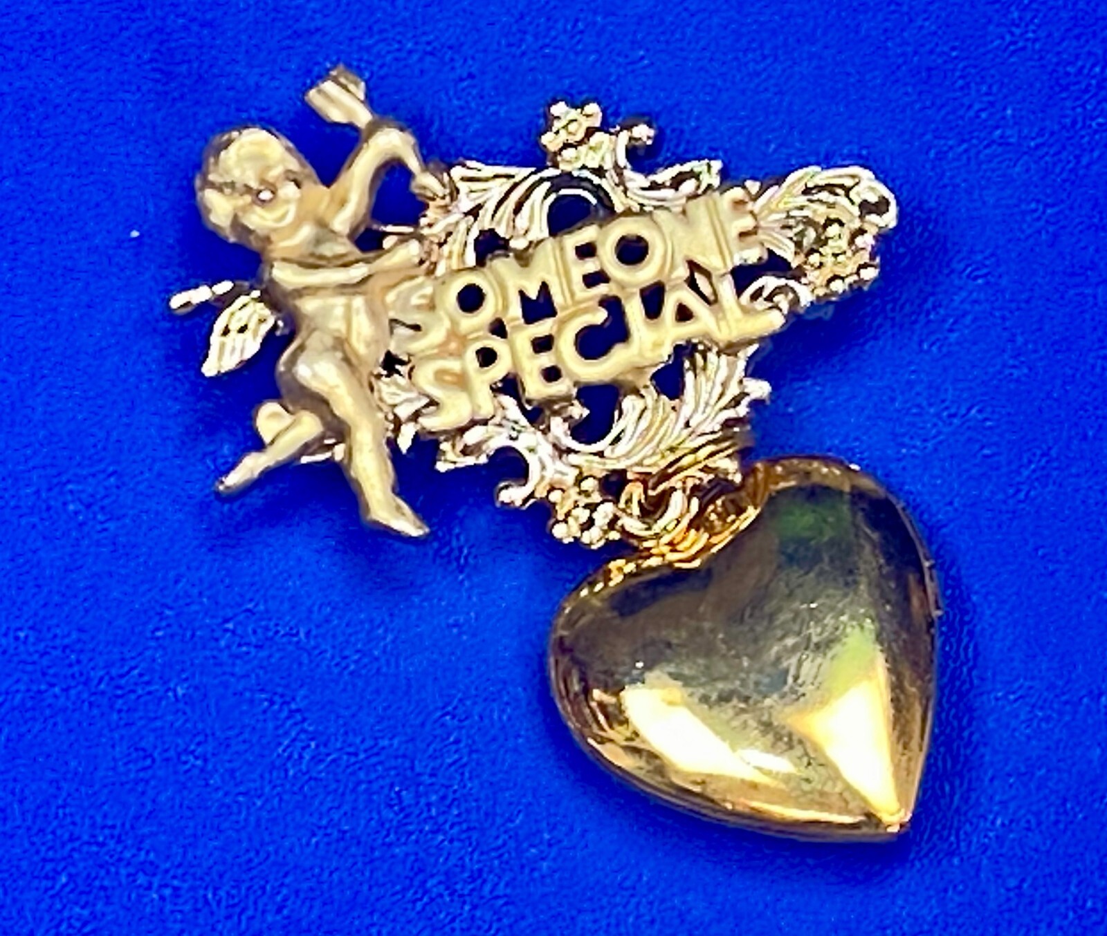 Cupid Angel Cherub Heart Locket Someone Special Gold Color Brooch Pin