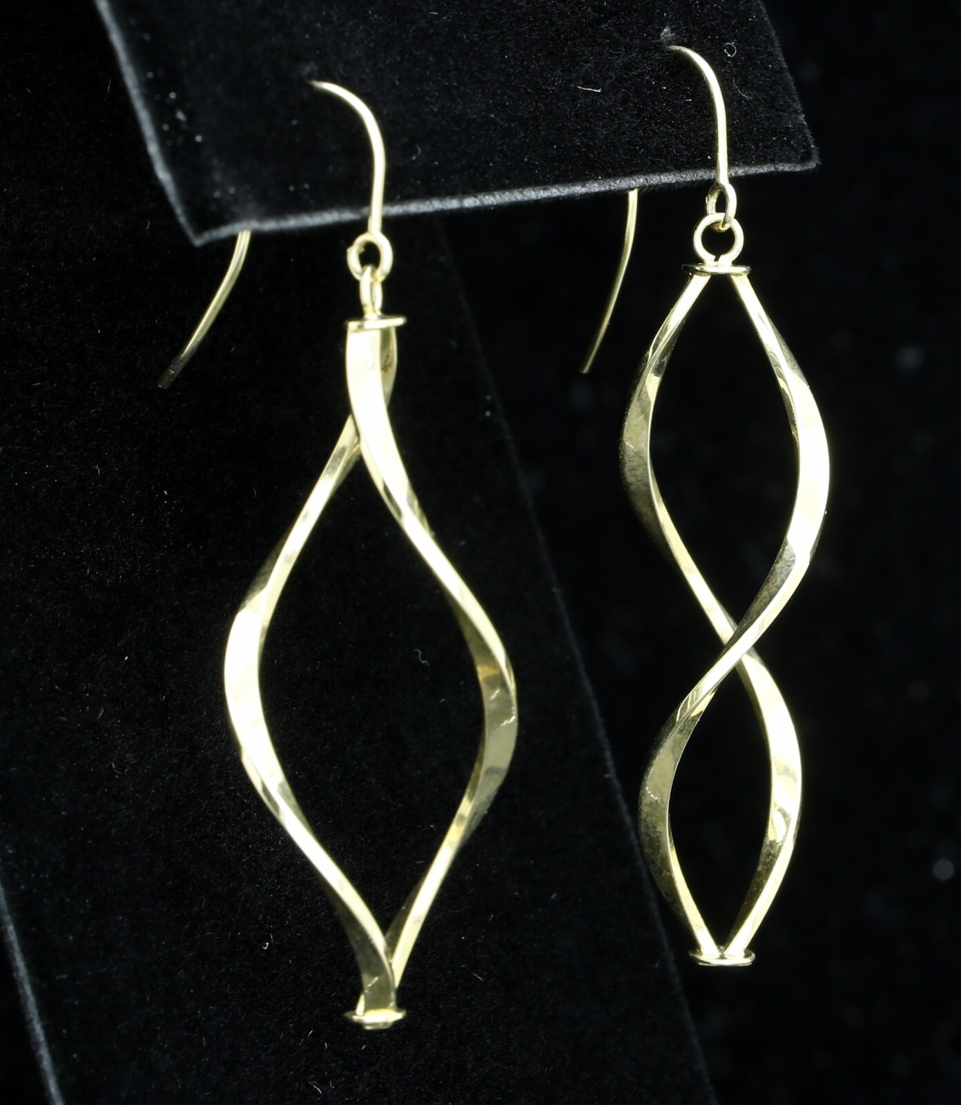 10K Y/G 1.9gr Earing”Wave “stile L-5.5 sm / 2 inch #1411