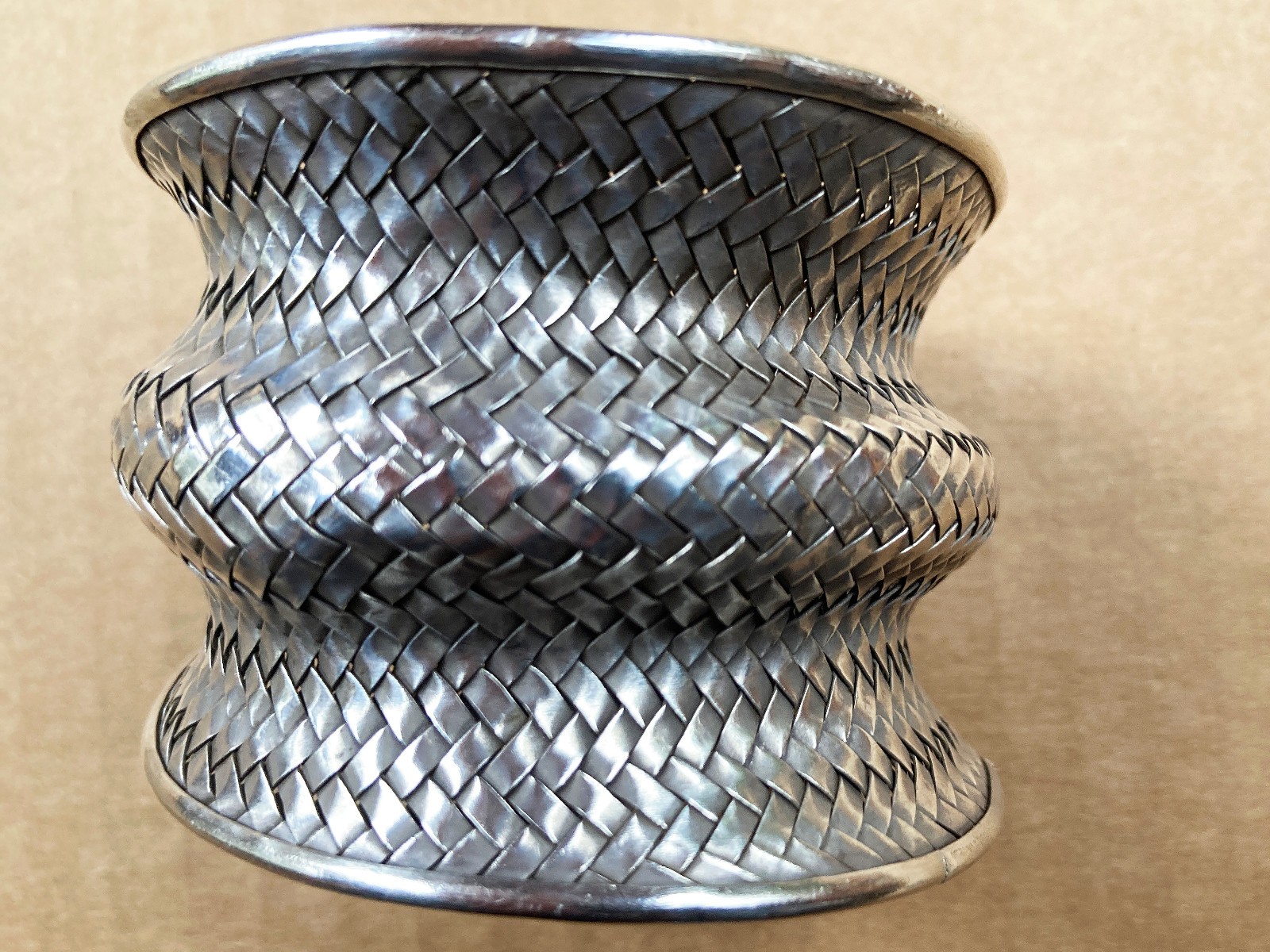 Vintage THAI HILL TRIBE High Purity Silver Basket Weave Woven Cuff Bracelet 69g