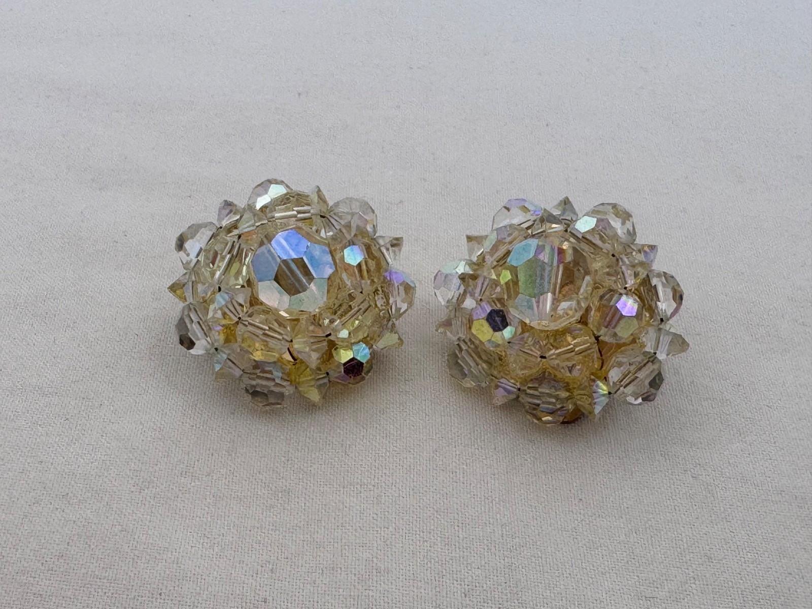 Vintage Lisner Silver Tone Crystal Clip-On Earrings AO-14