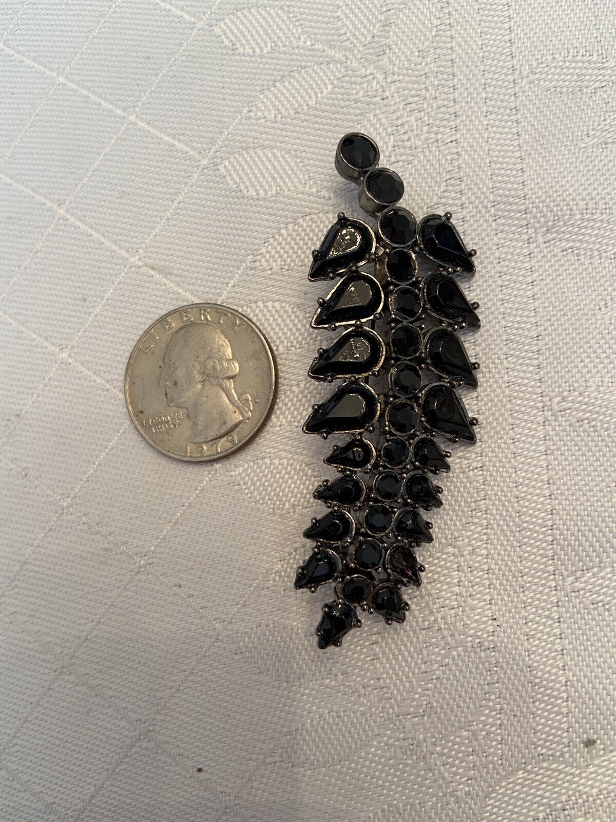 Vintage Long FLOWER SPRAY Brooch w/Teardrop and Round Onyx Stones