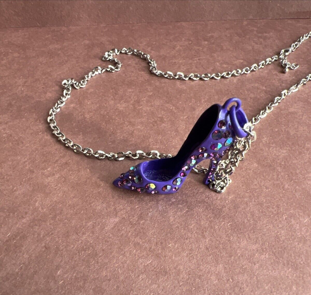 Purple High Heel Woman’s Shoe with AB Crystals Silver Tone Chain NEW 26 1/2″