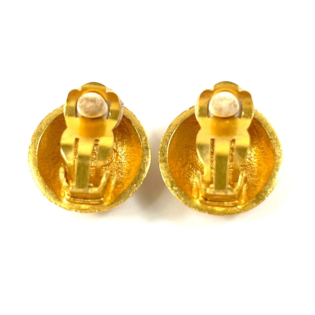CHANEL 96P CC COCO logo Earrings Round Gold Vintage Authentic accessory JAPAN
