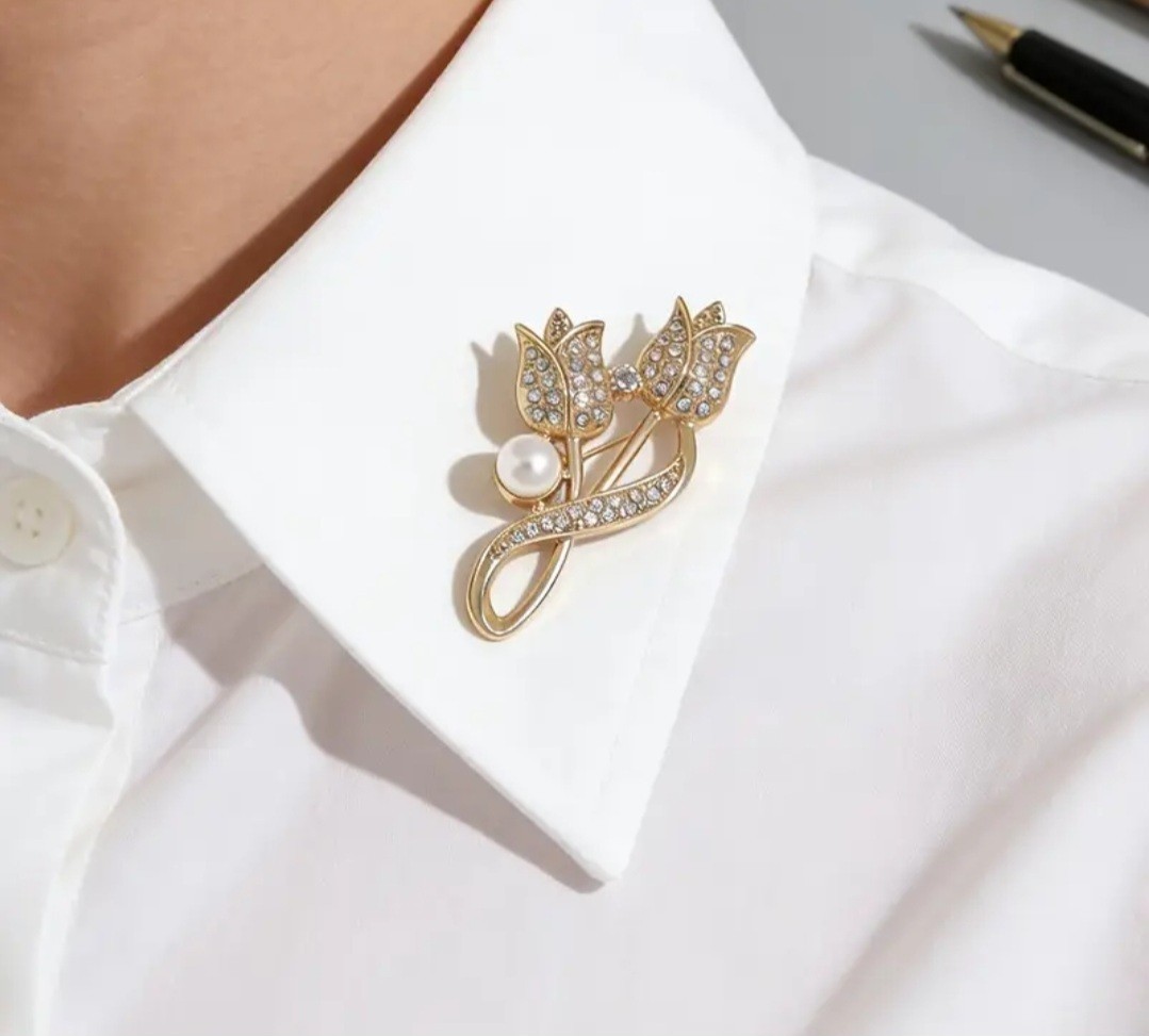 Gold Tone Tulip Flower Brooch Rhinestones White Round Pearl 5.5cm