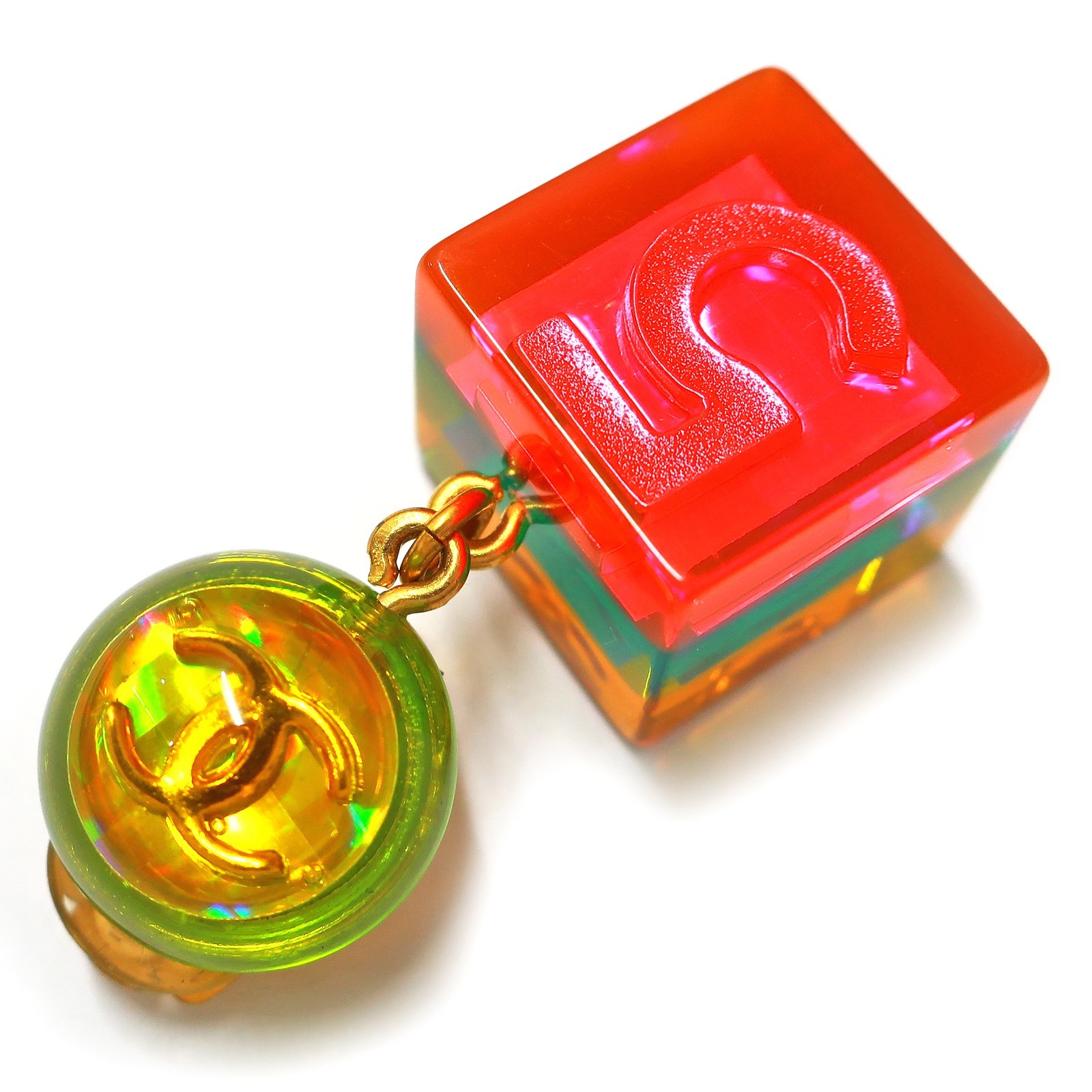 CHANEL Gold Plated Plastic CC Logos Cube Swing Vintage Earrings #1268c Rise-on