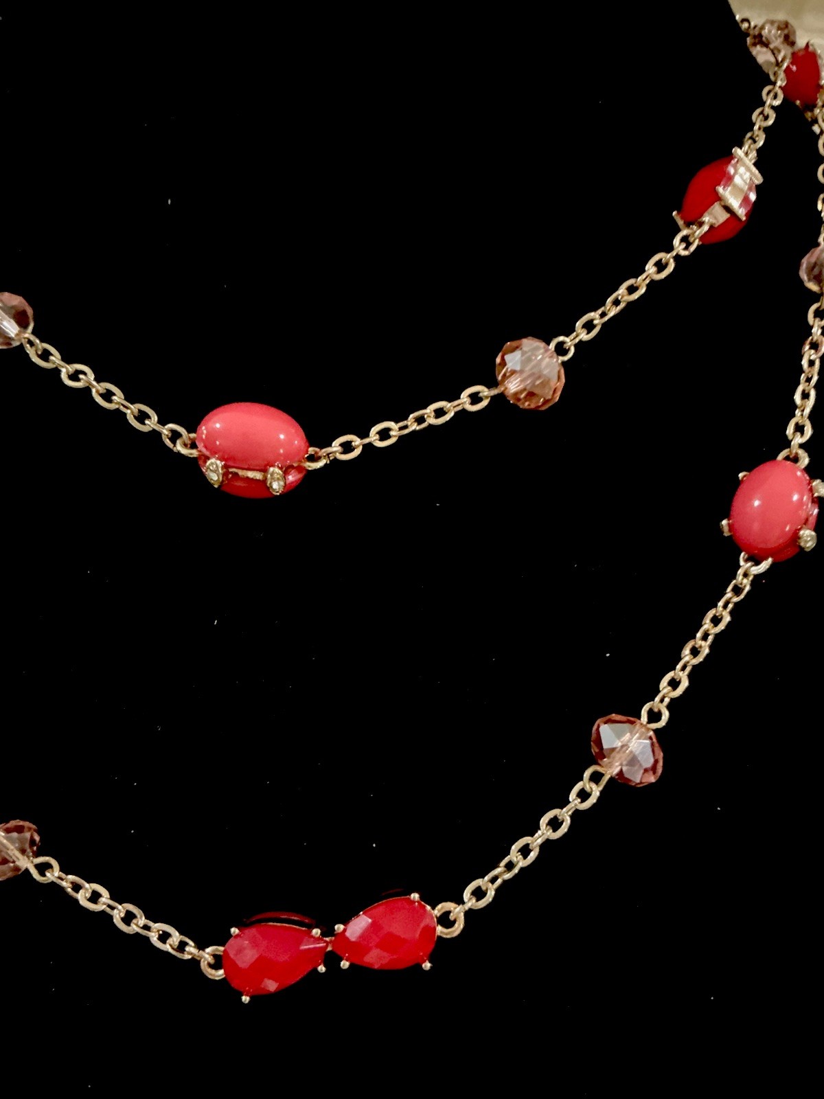 WHITE HOUSE BLACK MARKET Coral & Red Cabochon Crystal Gold Strand Necklace-NWOT
