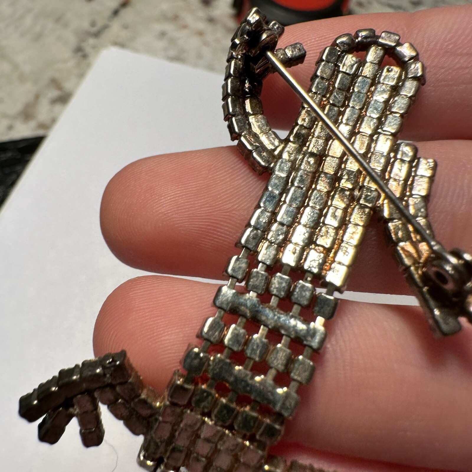 Prong Set Rhinestone Novelty Lizard Brooch Pin With Green Eyes