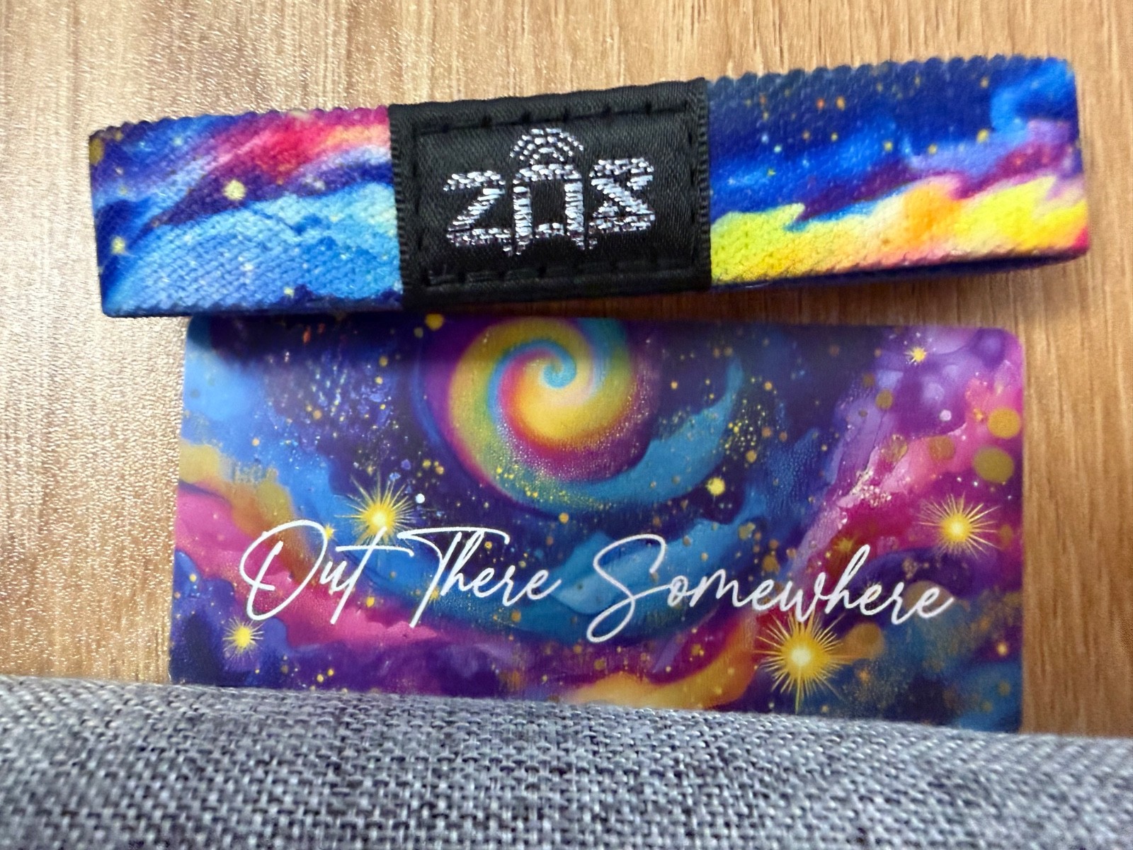 “ZOX OUT THERE SOMEWHERE” MEDIUM NIP $6 SHIPPING FOR UP TO 8