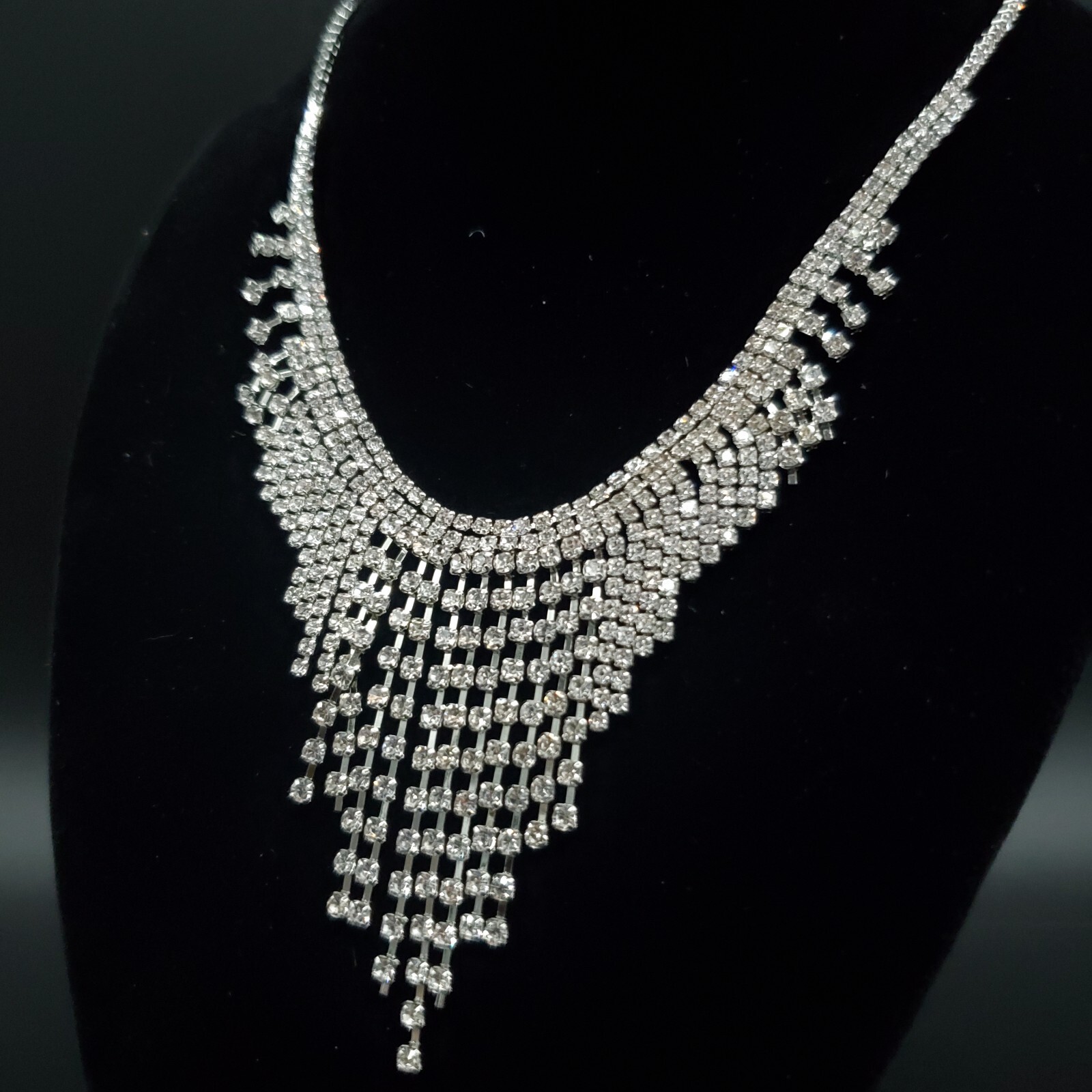 Women Rhinestone Tassel Necklace Jewelry Accessory Choker 96-3