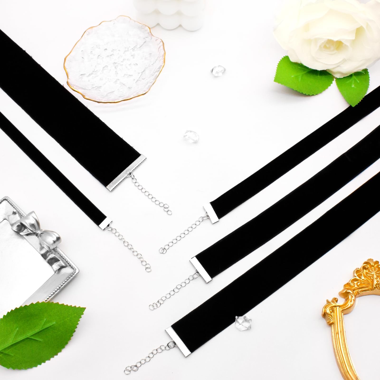 yfstyle 4pcs Black Choker Necklaces for Woman Adjustable Layered Black Velvet…