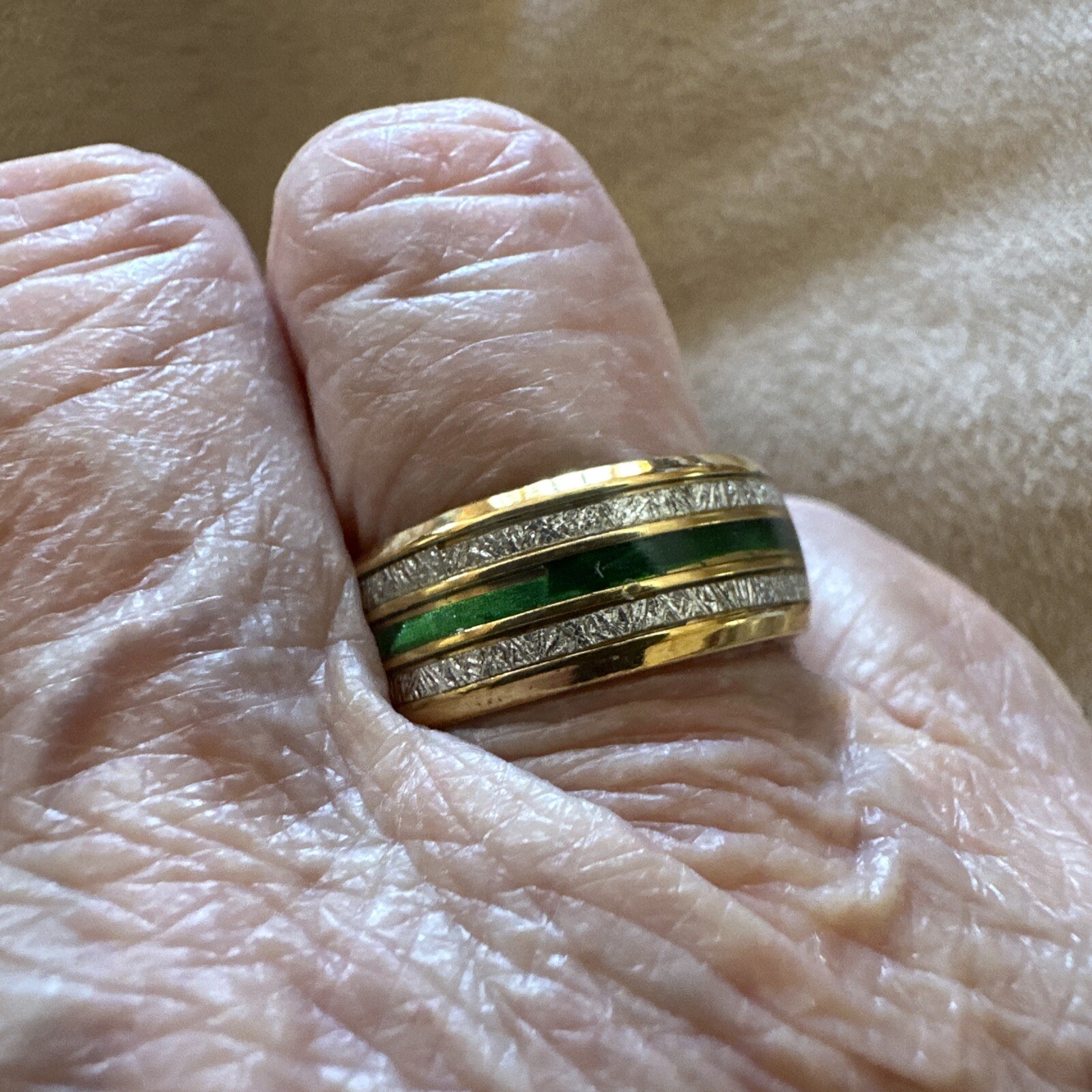 Stainless Steel Gold Ring With Green & Silver Accent Sequins In A Size 7
