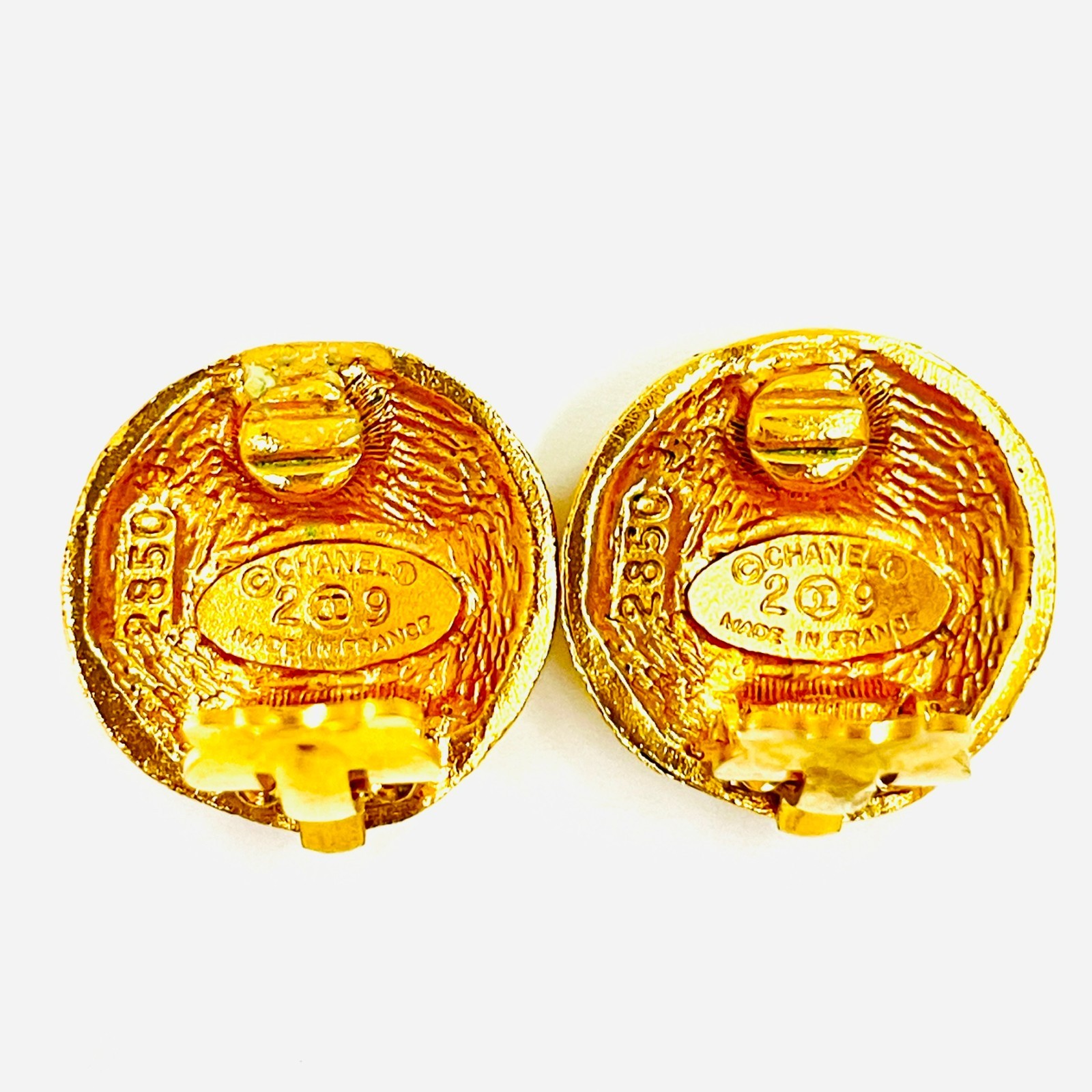 CHANEL Coco Mark Logo Round Earrings Gold 2850 Vintage Clip-On Jewelry JAPAN