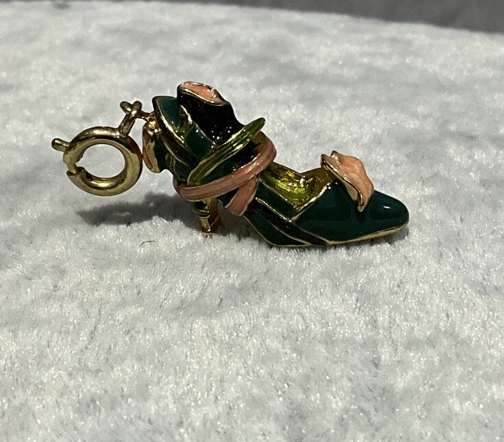 Kenneth Jay Lane KJL Gold & Green Pink Calla Lily High Heel Shoe Bracelet Charm