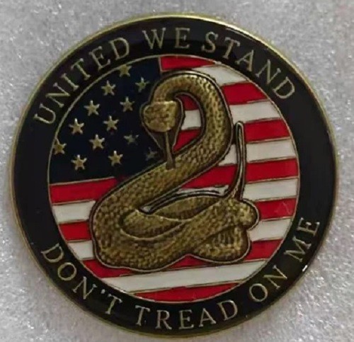 TRUMP 2028 GADSDEN DTOM UNITED WE STAND RATTLESNAKE Hat Cap LAPEL Pin