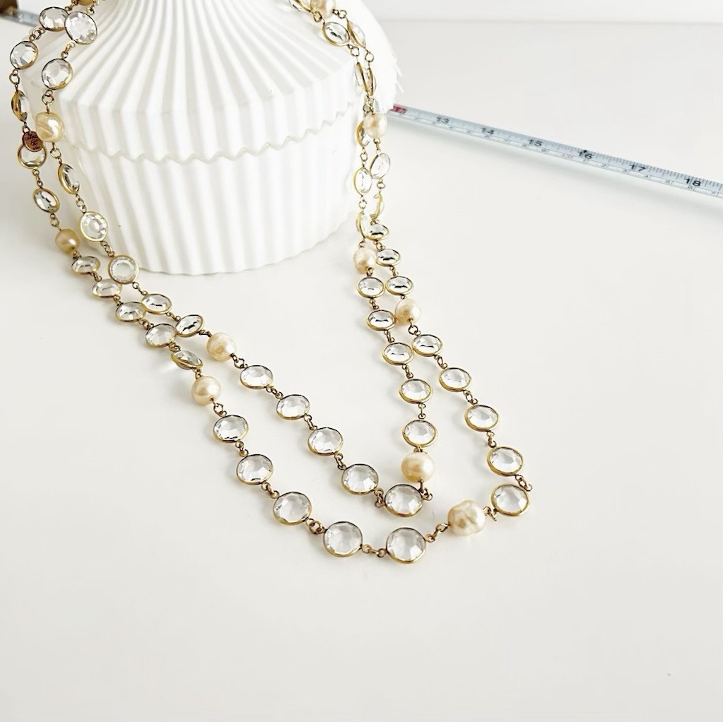Vintage Chanel 80’s Sautoir Long Necklace Crystal Baroque Pearl Gold Tone 1981