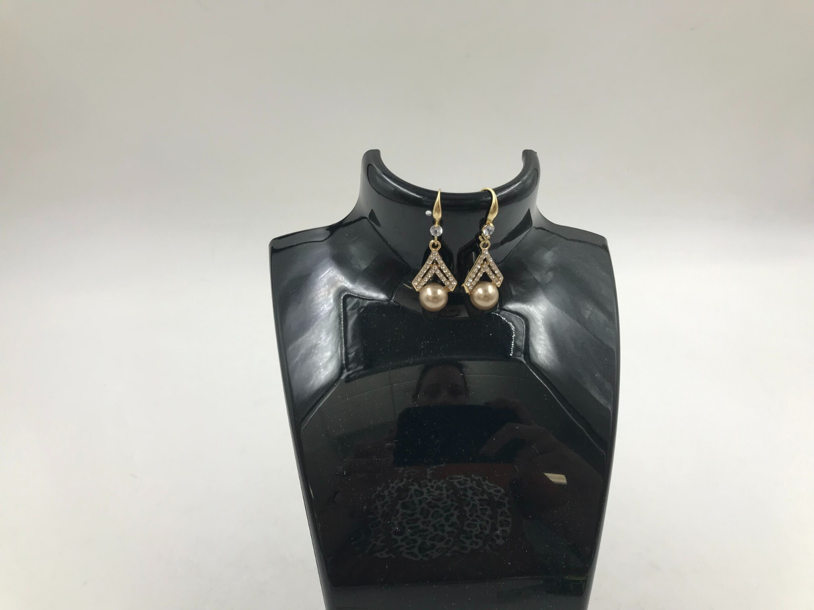 Metal Beige Faux Pearl Dangle Earrings DD01B10048