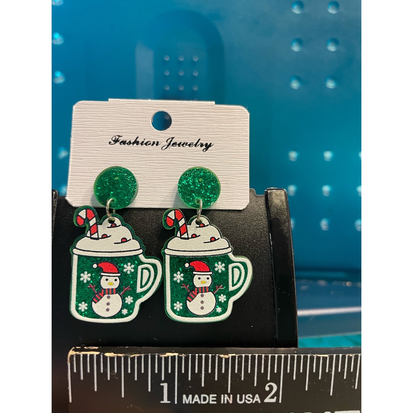 Christmas snowman coffee whipped cream cup drinks pierced drop earrings – NEW –