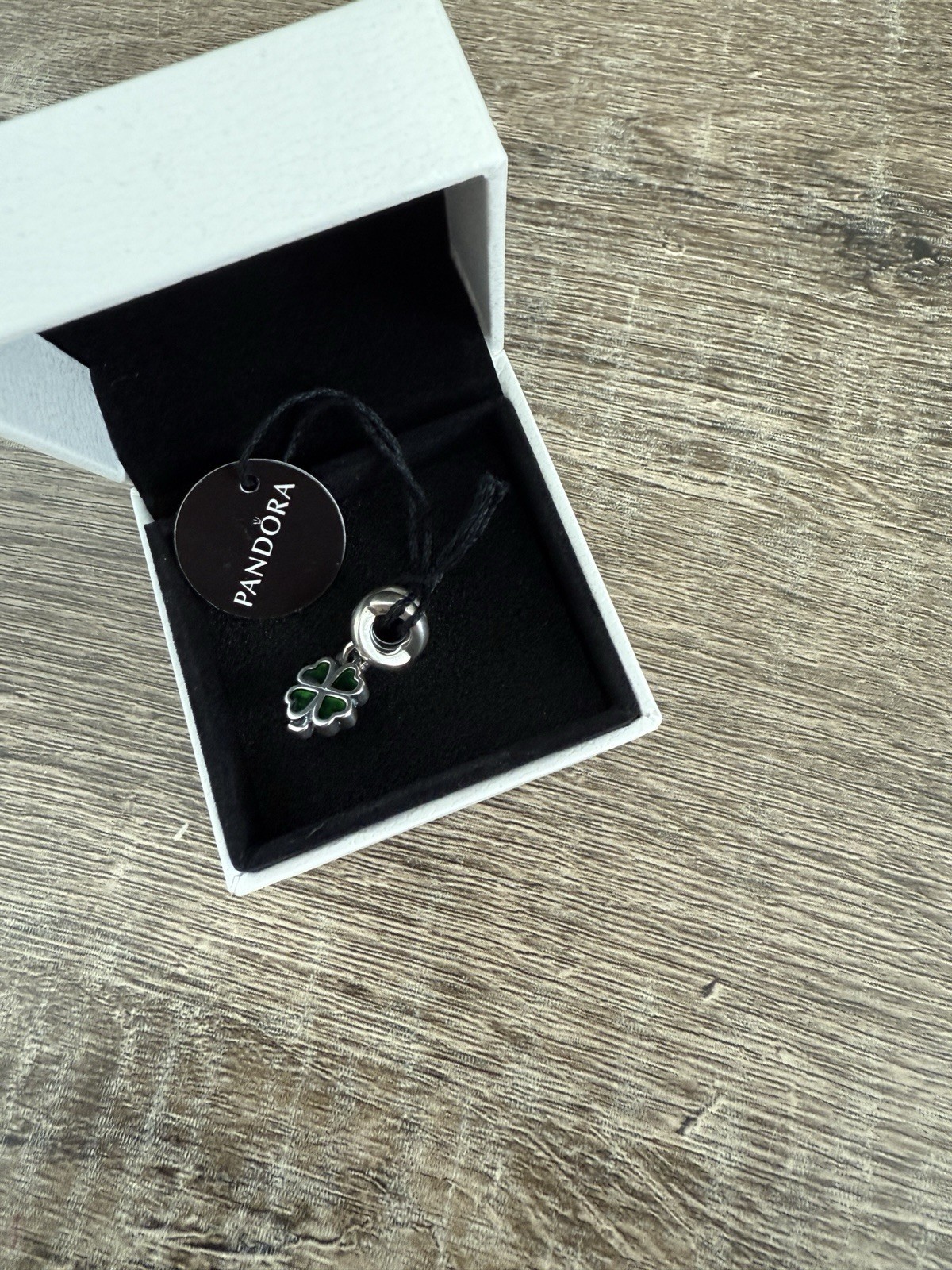 New With Tag Authentic Pandora Green Four Leaf Clover Lucky Dangle
