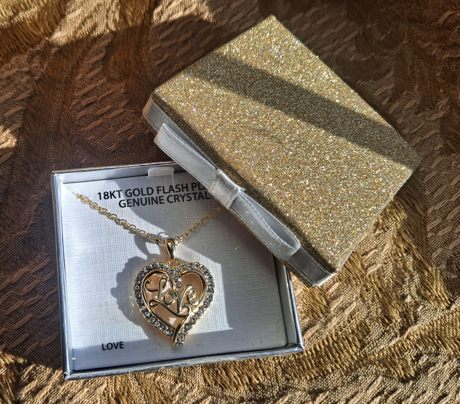 Gorgeous 18k Gold Flash Plated Genuine Crystal Love Pendant/Necklace New In Box!