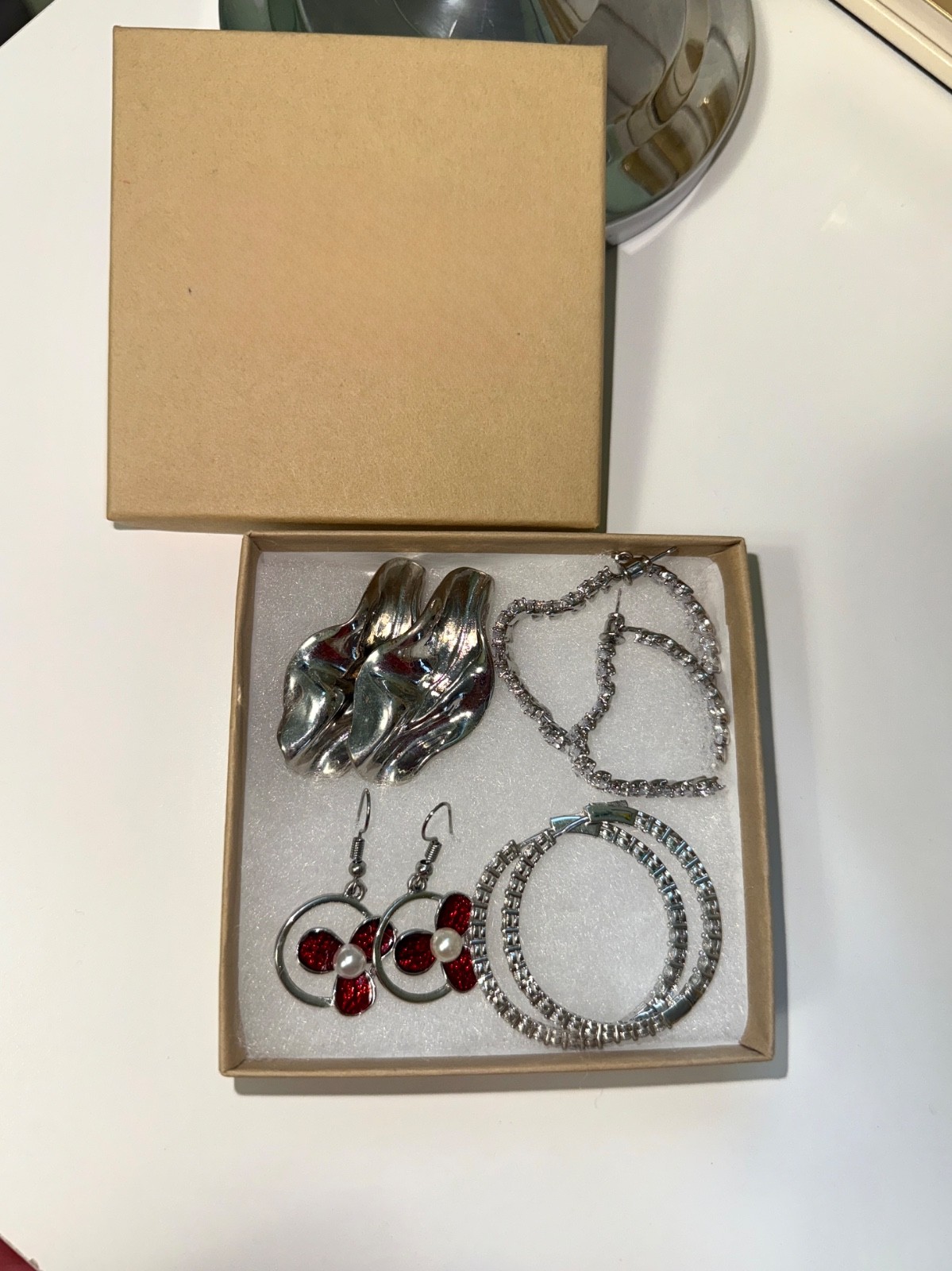 Women Earrings Hoops Mix Jewelry x4 Sets NEW no defects / comes with box