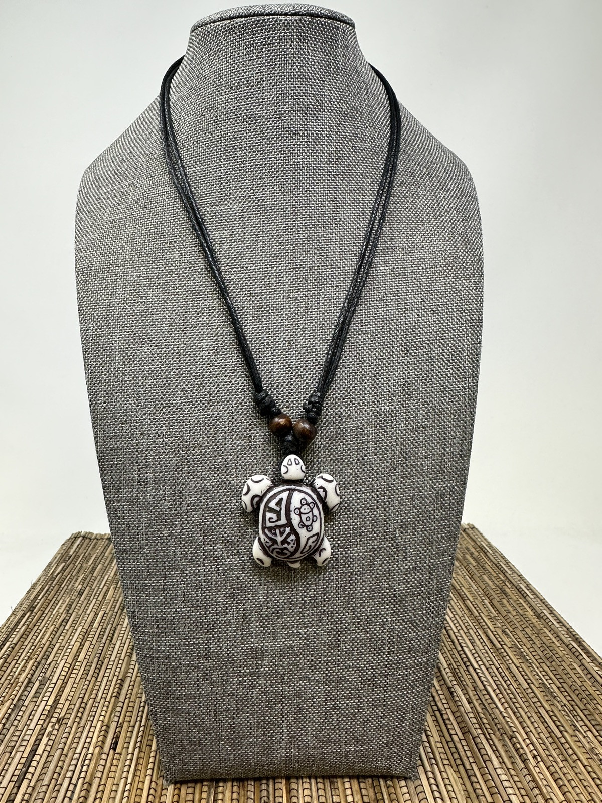 Handmade Turtle Pendant Necklace – Rasta (Hand-Painted), White, Brown – Taino