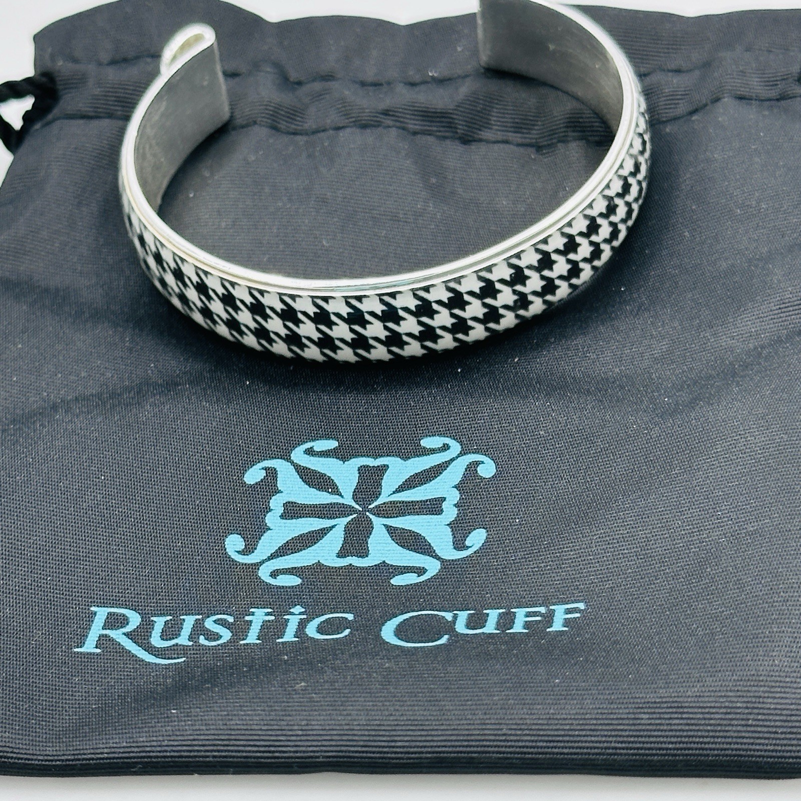 RUSTIC CUFF Houndstooth Enamel Cuff Bracelet Black White Silver Tone Metal Pouch