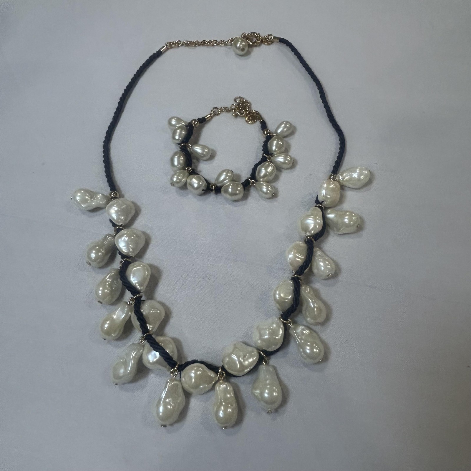 Talbots Necklace Bracelet Set White Imitation Pearl Gold Tone Womens Jewelry