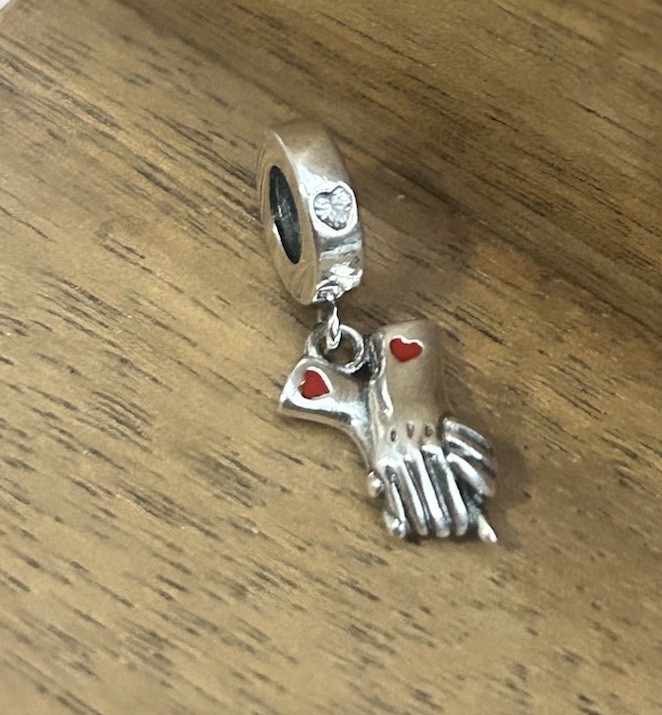 S925 Sterling Silver Holding Hands Dangle Charm