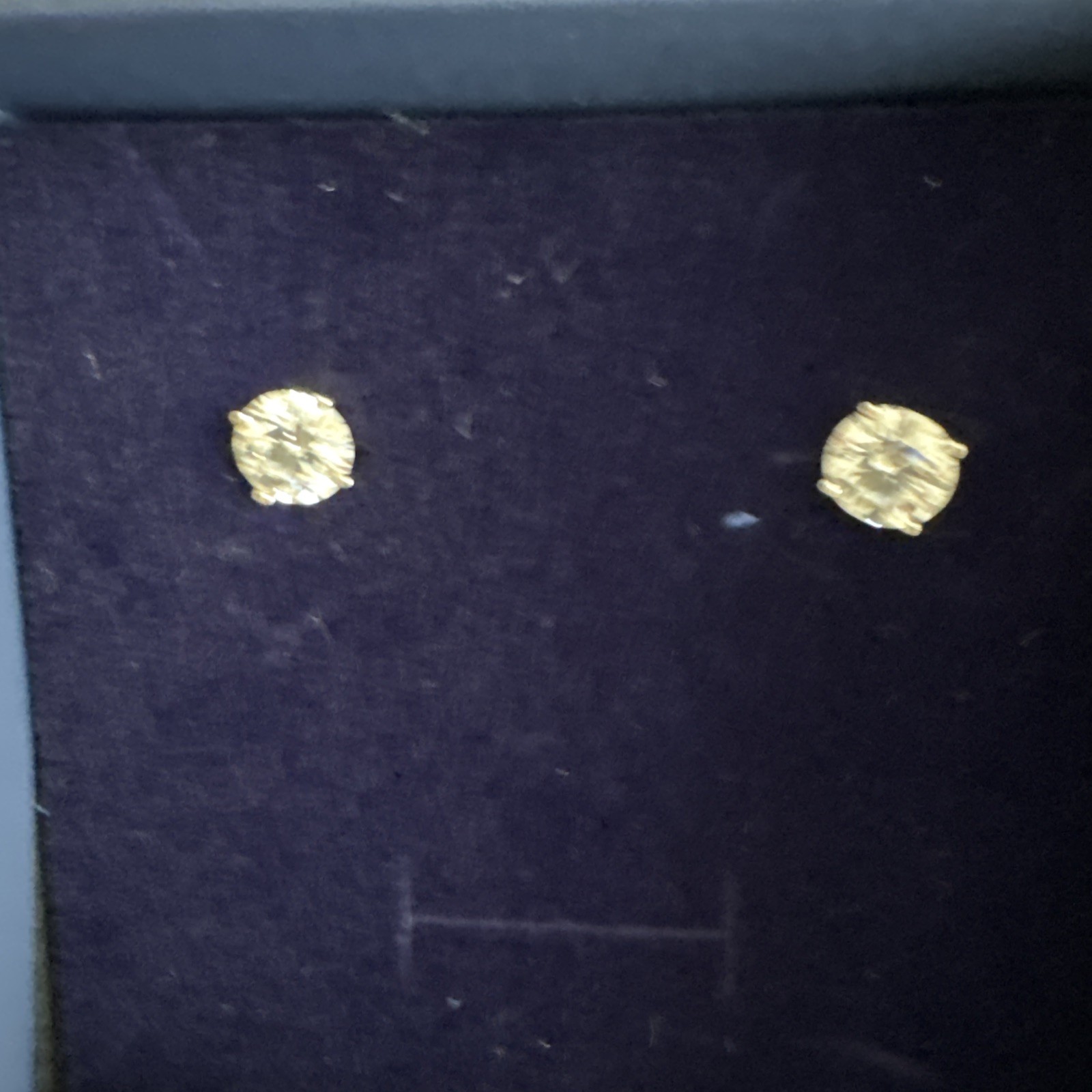 Anna Zuckerman 2 Carat Classic Crystalline Studs Pierced Earrings Gorgeous NEW