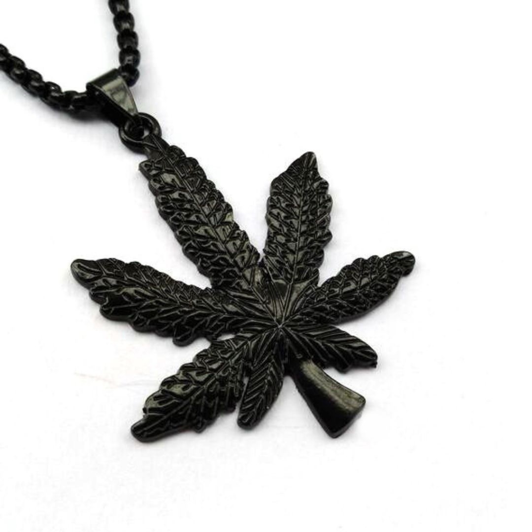 NEW Streetwear Black Hemp Leaf Pendant Necklace Hip Hop Jewelry with Black Chain