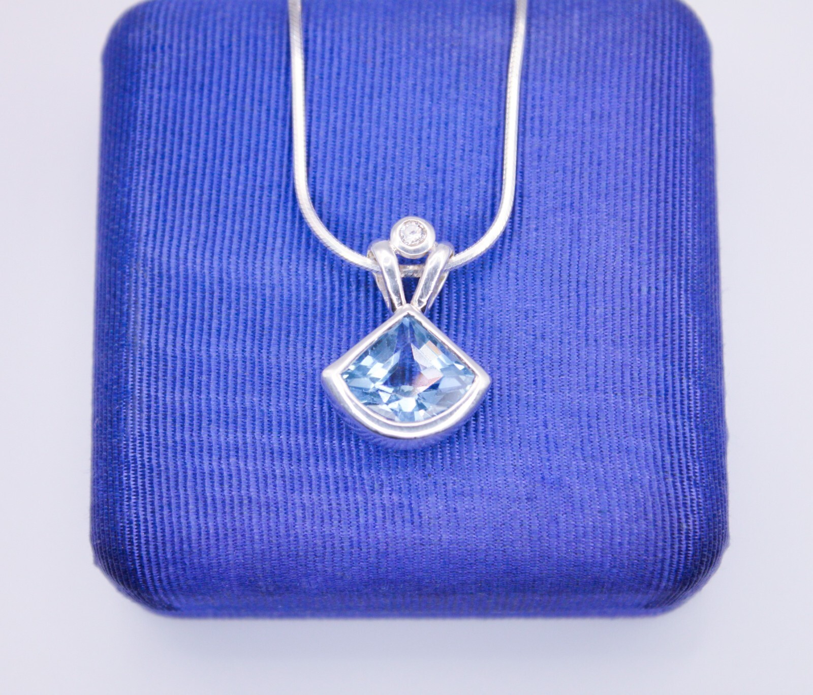 925 Italy Sterling Silver Swiss Blue Clear CZ Retro Pendant Necklace Signed BSI