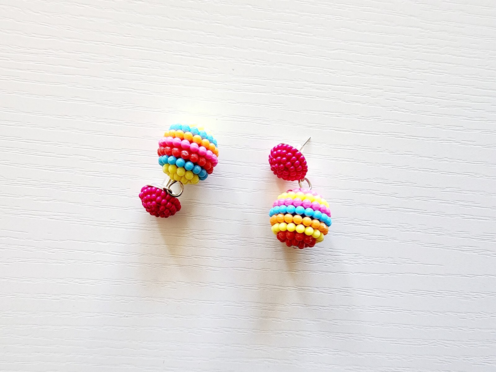 Multi-Colored Beaded Stud Earrings – Elegant Seed Bead Ball Design