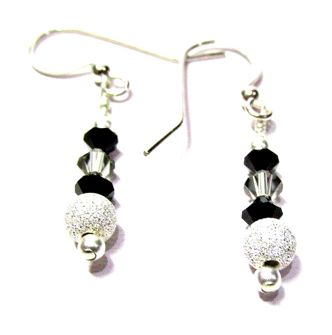 Silver Plated Black & Gray Crystal 7″ Bracelet & Pierced Earrings – NEW (#1835)