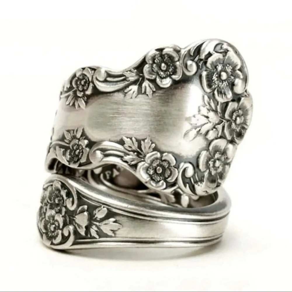 Vintage Floral Spoon Ring Silver Tone Ornate Bypass Flower Band Statement Ring