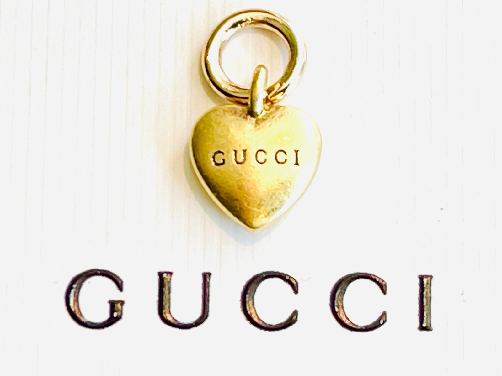 Gucci Pendant Signature 0,6 inch plus dust bag