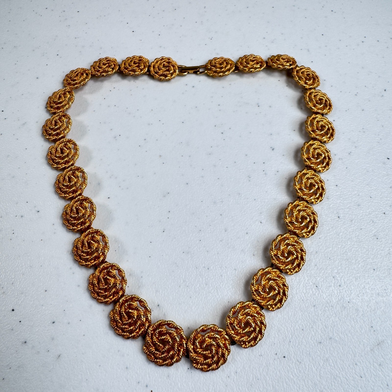 Vintage Necklace Gold Tone Swirl Spiral Chain Rosette Twisted Rope Floral Link