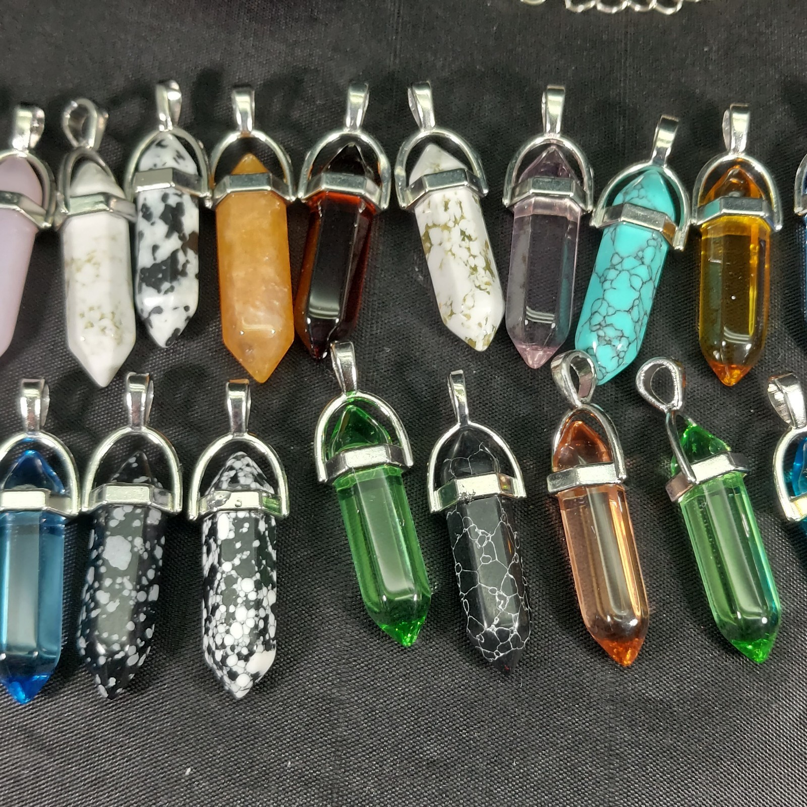 30pcs Mixed Natural Stone Point Chakra Healing Gemstone Pendants w/ Necklaces