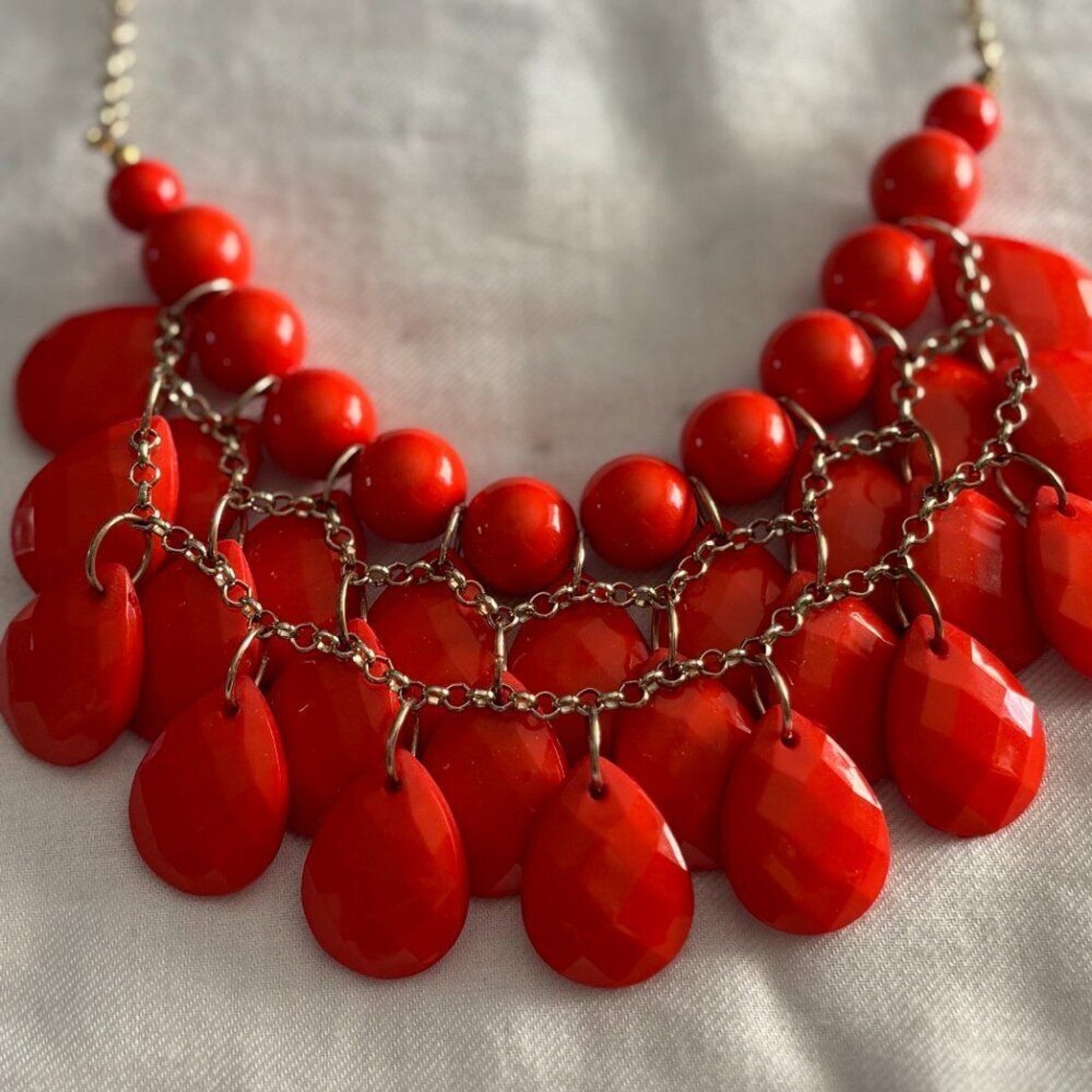 Red Statement Bib Necklace Faceted Teardrop Beads Bold Fashion Jewelry