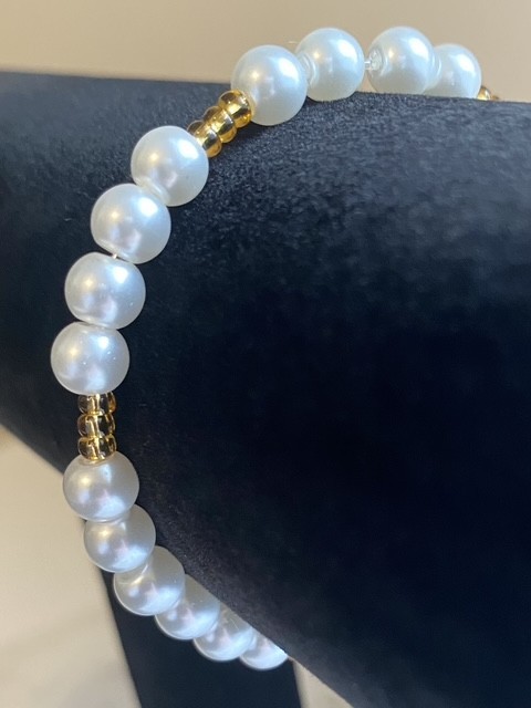 Handmade Golden Hour Glass Pearl Stretch Bracelet – Elegant Beaded Bracelet