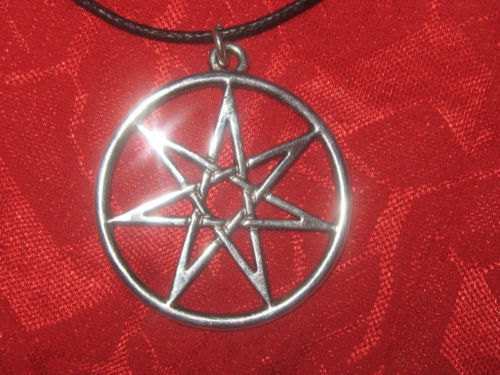 SILVER TONE 33mm SEVEN POINTED FAIRY STAR HEPTAGRAM SEPTAGRAM WICCAN PENDANT