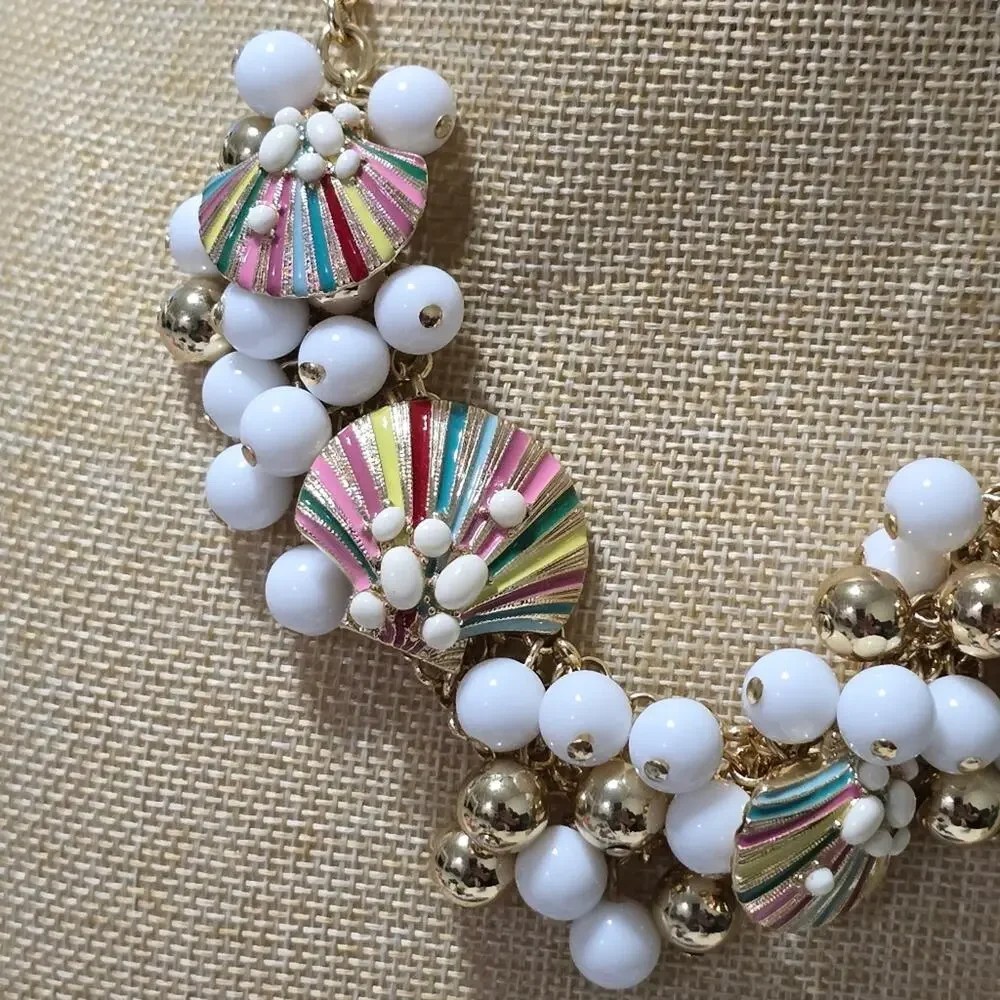 Talbots Multicolor Seashell Charm Beaded Gold Tone Statement Necklace Bib OS