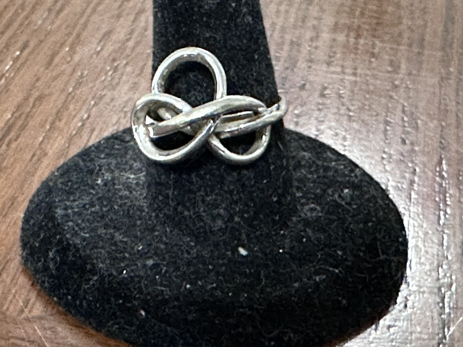 silver tone twisted circles ring size 6.5